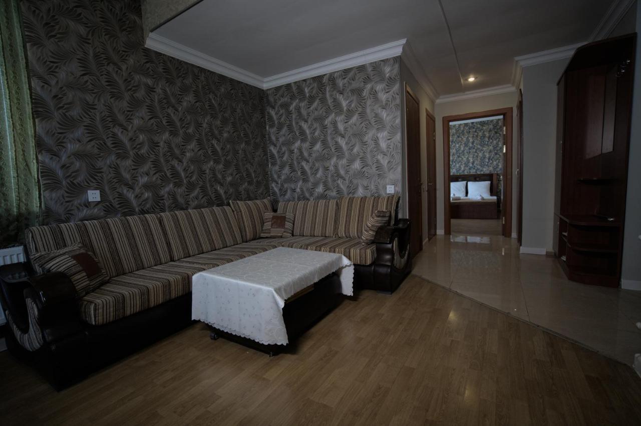 Atlant Hotel Набран Екстериор снимка