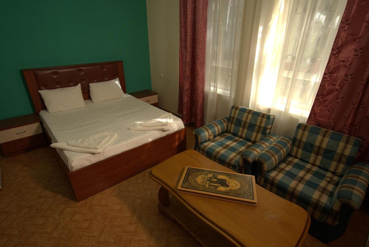 Atlant Hotel Набран Екстериор снимка